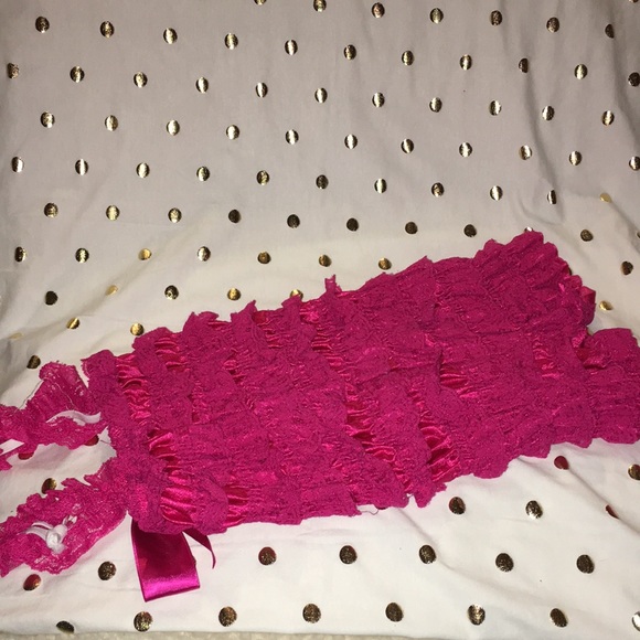 Lace 👗 dress - Picture 3 of 4